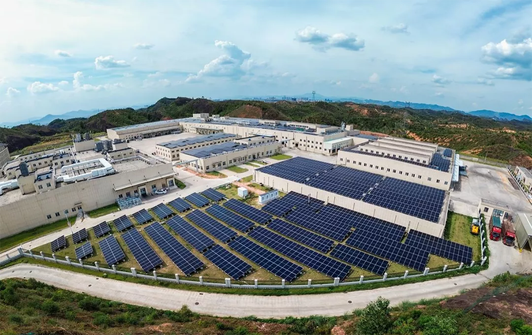  天要塌了？光伏再遇重?fù)簦?026年究竟走向何方 